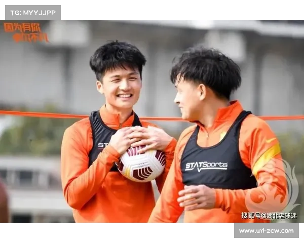 堂安律拼抢倒地仍传威胁球，亚洲中场展现斗志